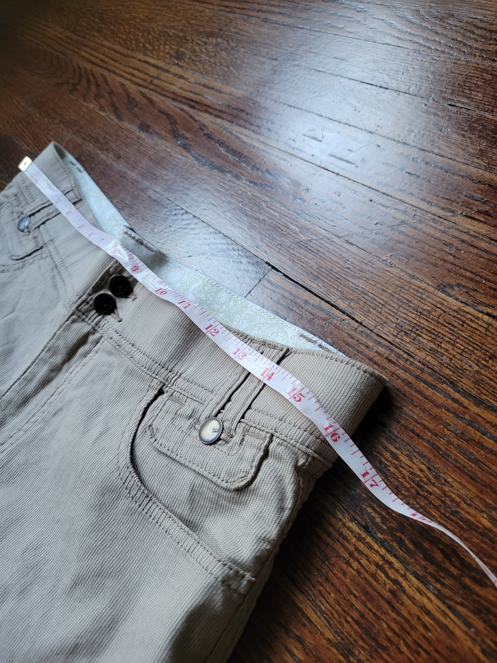 Lee Womens Walk Shorts Beige Stripe Stretch High Rise Comfort Waistband Size 8 M - Picture 12 of 17